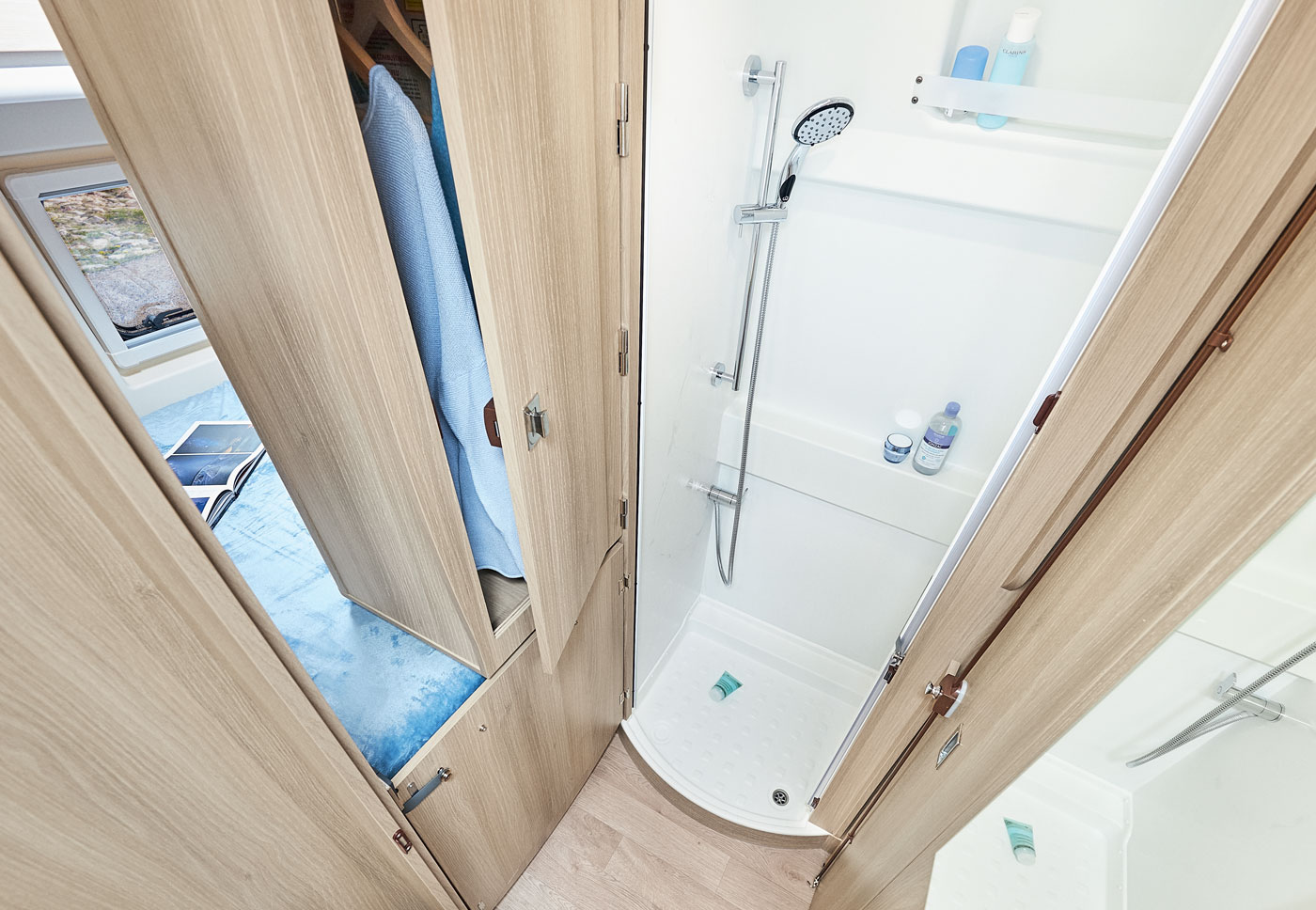tipos-de-ba-os-y-wcs-para-camper-autocaravanas-y-caravanas
