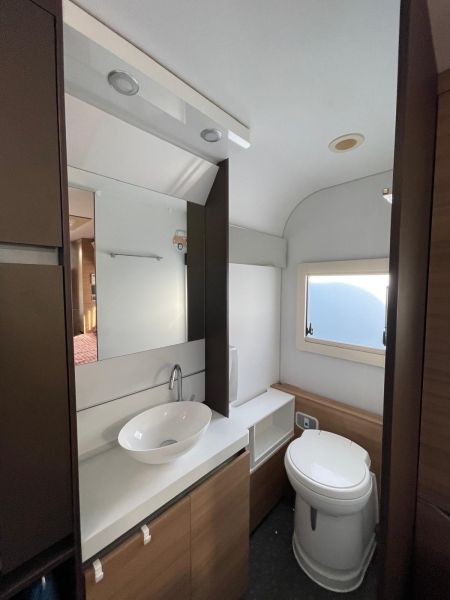 En venta Adria ALPINA 663HT Blanco 2019 Vizcaya foto 16