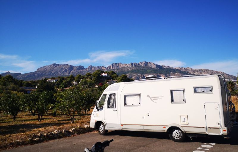 En venta Arca H704 Blanco 2004 Madrid foto 2