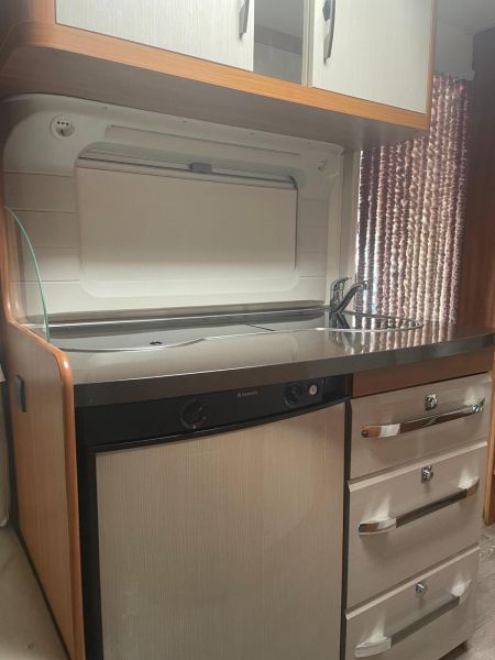 En venta Hobby Ontour 360KB Blanco 2015 Barcelona foto 12