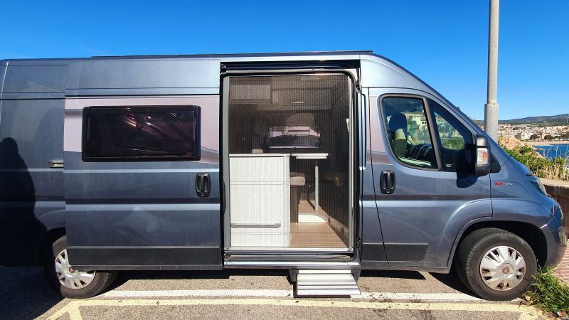 En venta Benimar Benivan B116 Azul 2019 Tarragona foto 6