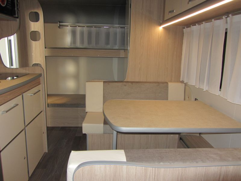 En venta Across Safari 485 SDL  Blanco 2025 Sevilla foto 8