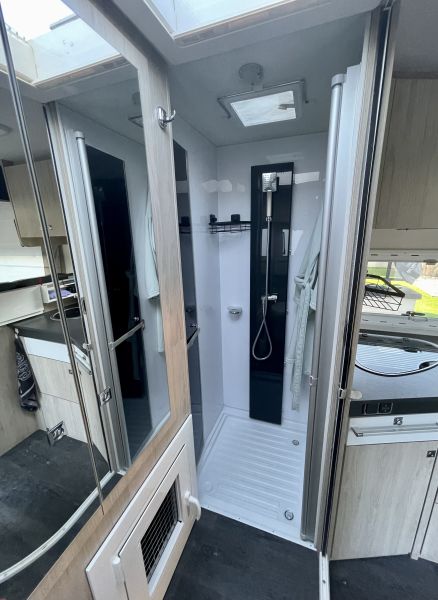 En venta Challenger 290 EDITION SPECIAL Blanco 2018 Barcelona foto 7