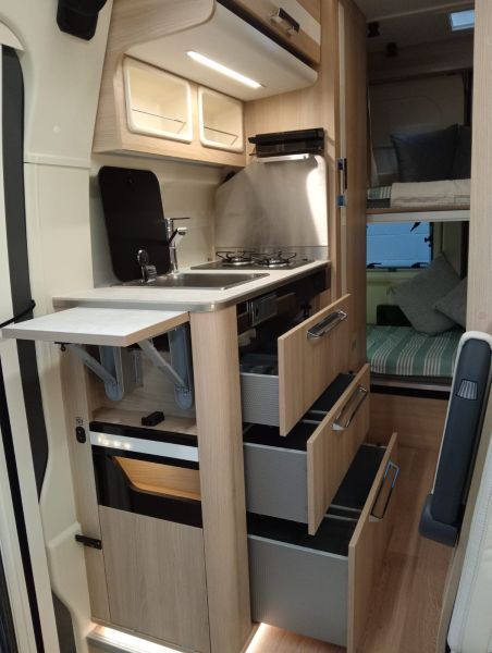En venta Dreamer Furgoneta Camper - Family Van Gris 2025 Guipúzcoa foto 5