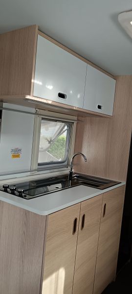 En venta Adria Aviva 522 pt Blanco 2022 Álava foto 5