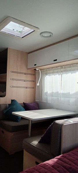 En venta Adria Aviva 522 pt Blanco 2022 Álava foto 8