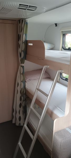 En venta Adria Aviva 522 pt Blanco 2022 Álava foto 11