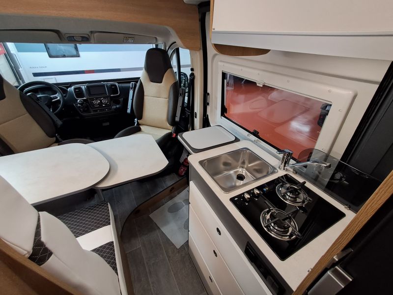 En venta Giotti LineGlobecar Giottiline Giottivan 60B Privilege 2025 Peugeot Stellantis  Blanco 2025 Barcelona foto 11