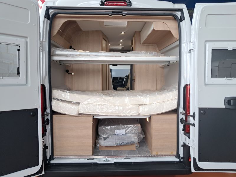En venta Giotti LineGlobecar Giottiline Giottivan 60B Privilege 2025 Peugeot Stellantis  Blanco 2025 Barcelona foto 18