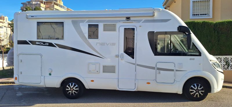 En venta McLouis NEVER 68 GOLD Blanco 2017 Málaga foto 2