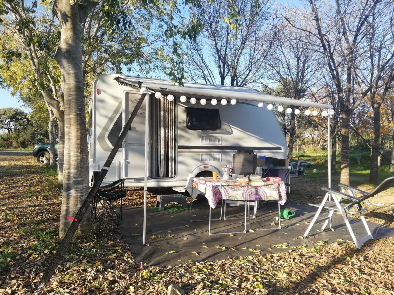 En venta Weinsberg CARAONE 390 QD Blanco 2017 Barcelona foto 1