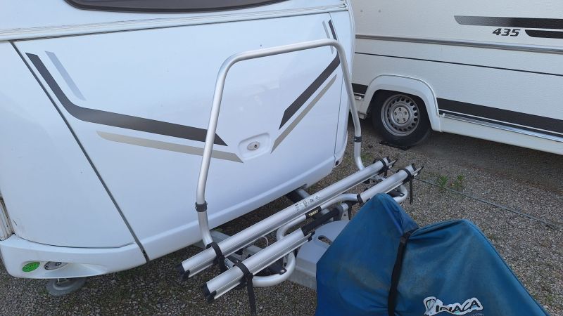 En venta Weinsberg CARAONE 390 QD Blanco 2017 Barcelona foto 7