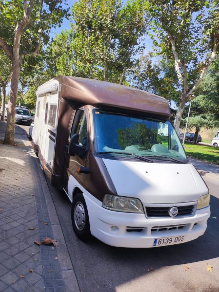 En venta Fiat fiat ducato s54 2.8 128cv (ampliado a 150cv) Blanco 2005 Madrid foto 1