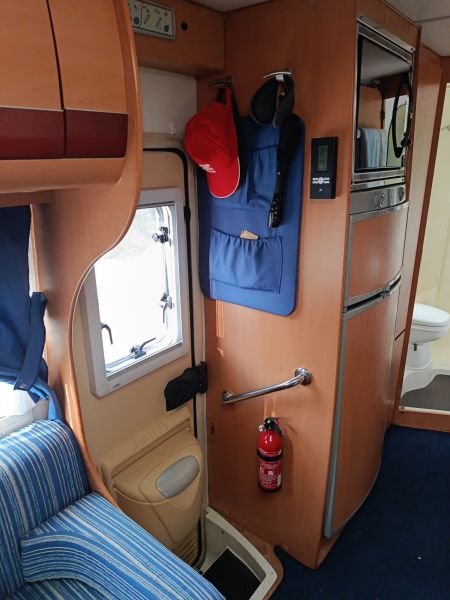En venta Fiat fiat ducato s54 2.8 128cv (ampliado a 150cv) Blanco 2005 Madrid foto 6