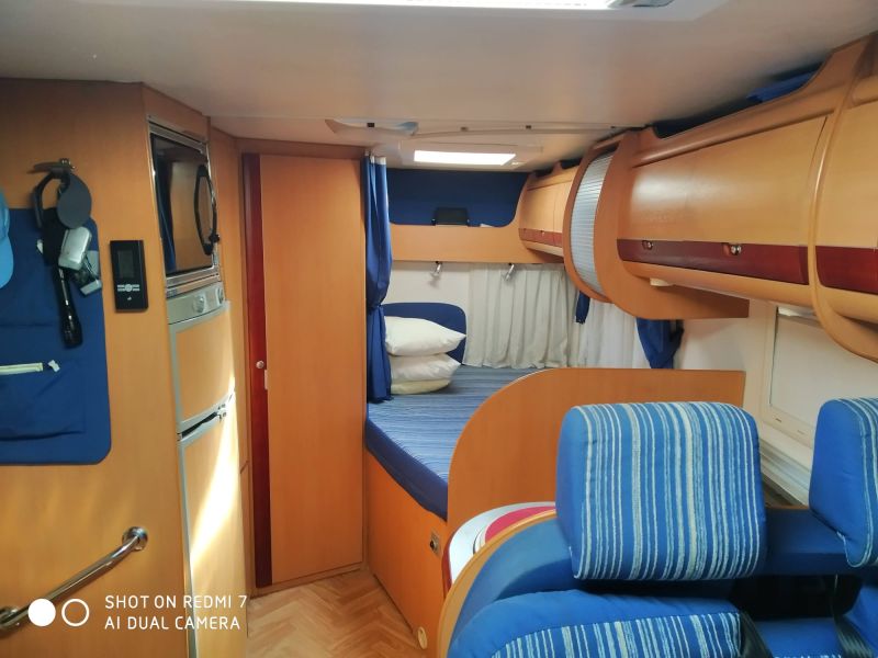 En venta Fiat fiat ducato s54 2.8 128cv (ampliado a 150cv) Blanco 2005 Madrid foto 17