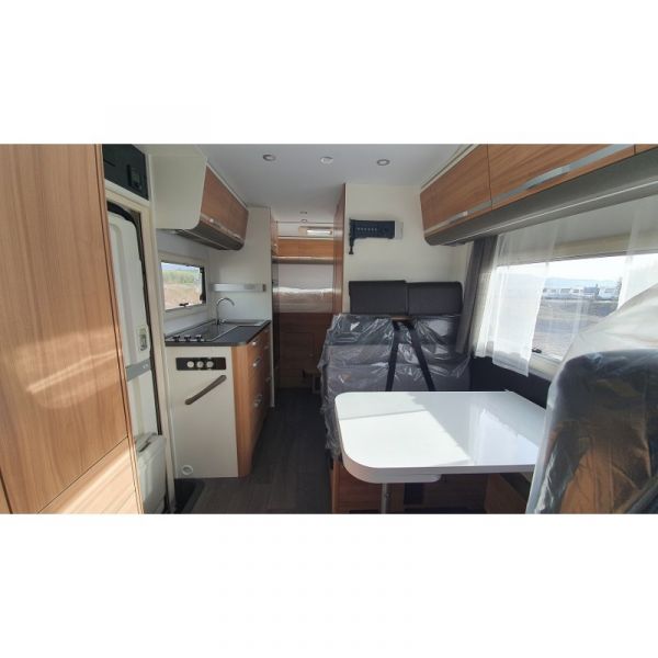 En venta Adria Coral XL Axess 600 DP 2021 Blanco 2021 Barcelona foto 2