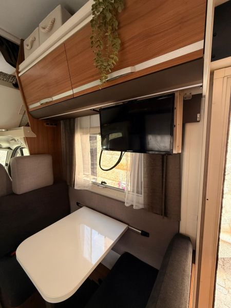 En venta Adria CORAL XL 670 DK Blanco 2021 Asturias foto 9