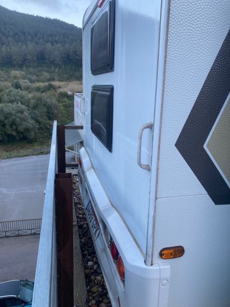 En venta Weinsberg Caraone 400LK Blanco 2020 Barcelona foto 9