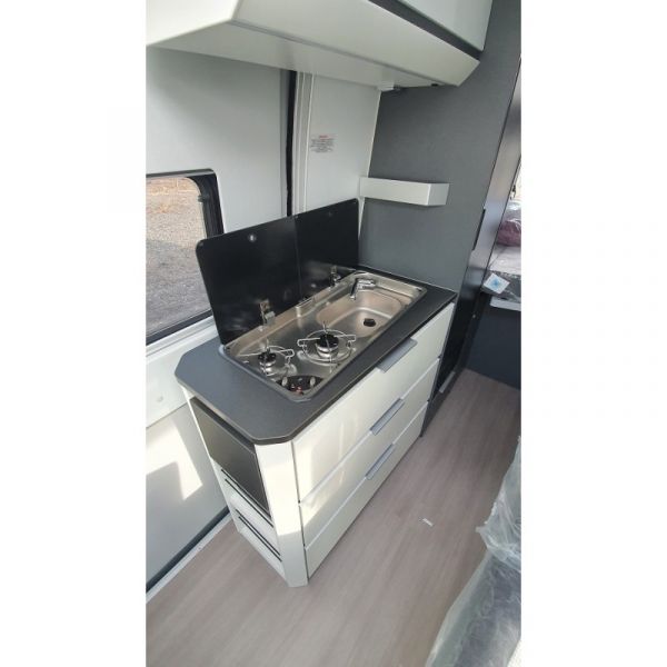 En venta Adria Twin Supreme 600 SPB  2021 Gris 2021 Barcelona foto 6