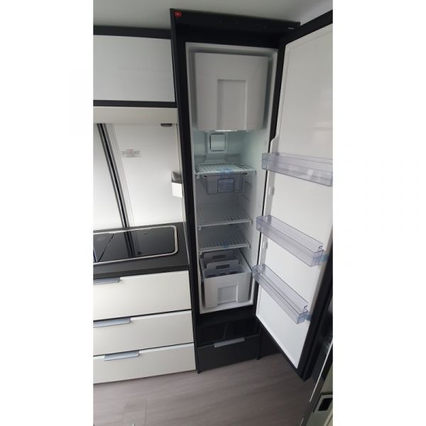 En venta Adria Twin Supreme 600 SPB  2021 Gris 2021 Barcelona foto 7