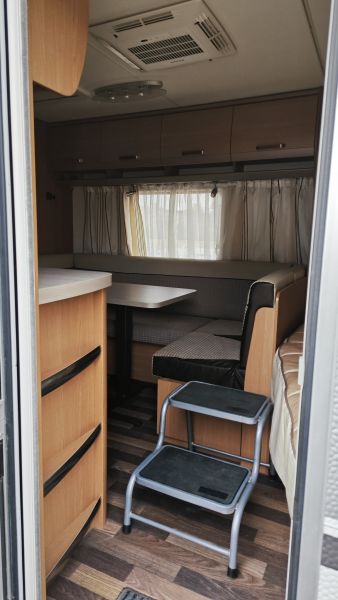 En venta Knaus 580 QS SPORT Blanco 2015 Barcelona foto 5