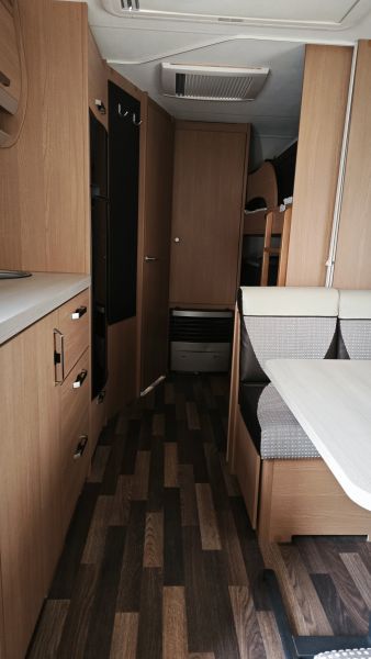 En venta Knaus 580 QS SPORT Blanco 2015 Barcelona foto 7