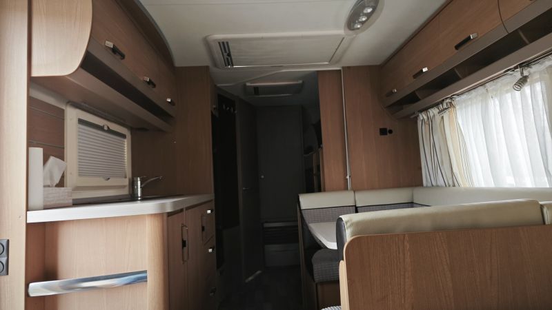 En venta Knaus 580 QS SPORT Blanco 2015 Barcelona foto 8