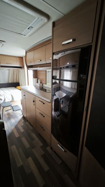 En venta Knaus 580 QS SPORT Blanco 2015 Barcelona foto 13