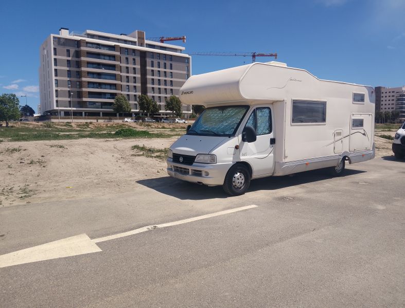 En venta Moncayo Mediterráneo 465 Blanco 2002 Granada foto 2