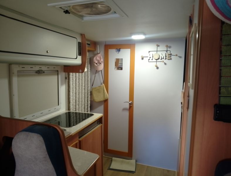 En venta Moncayo Mediterráneo 465 Blanco 2002 Granada foto 11