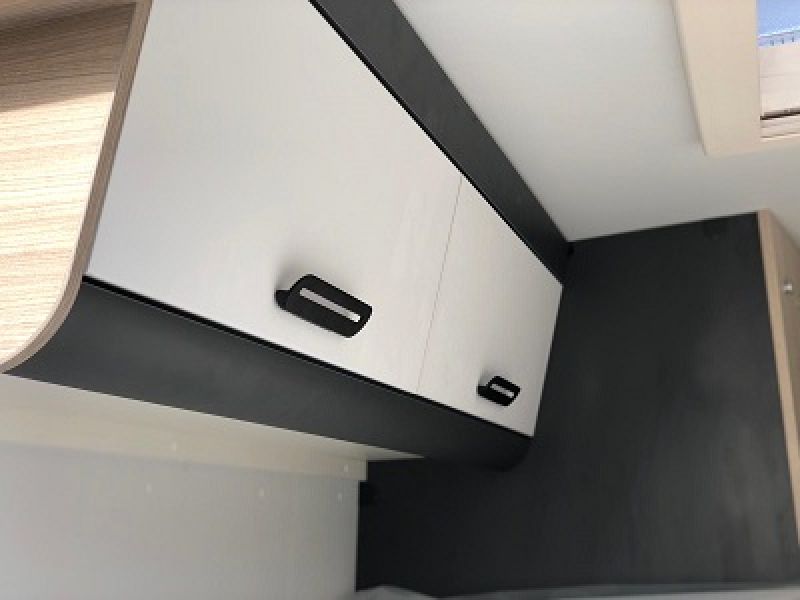 En venta Sun Living V60 SP FAMILY Blanco 2022 Barcelona foto 3
