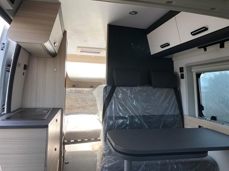 En venta Sun Living V60 SP FAMILY Blanco 2022 Barcelona foto 10