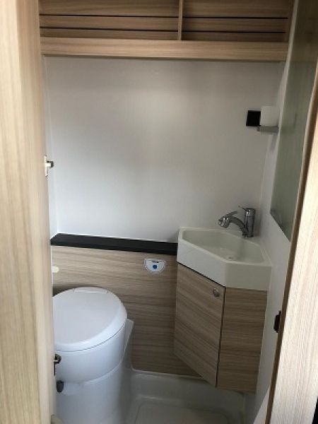 En venta Sun Living V60 SP FAMILY Blanco 2022 Barcelona foto 12
