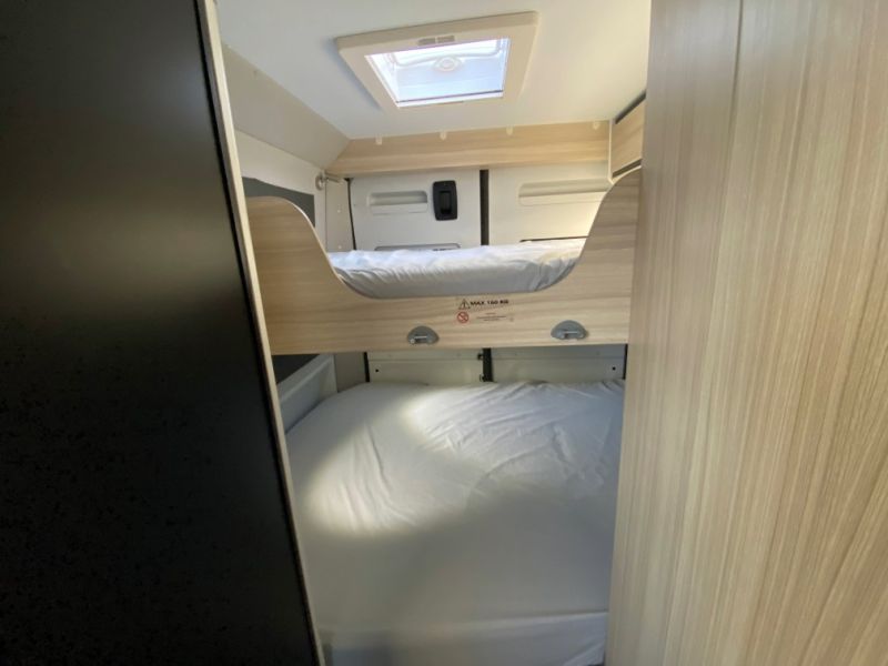 En venta Adria Twin Axess 600 SP family ocasión Blanco 2022 Barcelona foto 6