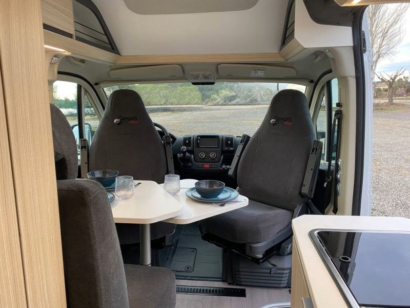 En venta Adria Twin Axess 600 SP family ocasión Blanco 2022 Barcelona foto 12