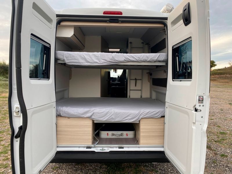 En venta Adria Twin Axess 600 SP family ocasión Blanco 2022 Barcelona foto 15