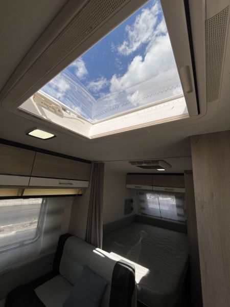 En venta Sterckeman Starlett 400CP Comfort Blanco 2021 Madrid foto 11