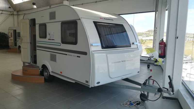 En venta Adria Aviva 400 DK Blanco 2021 Álava foto 1