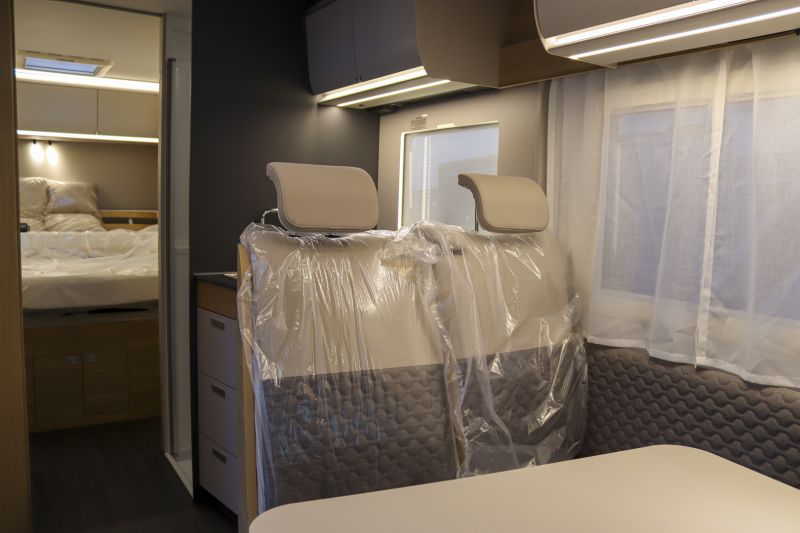 En venta Adria Matrix Axess 670 SC Blanco 2025 Barcelona foto 6