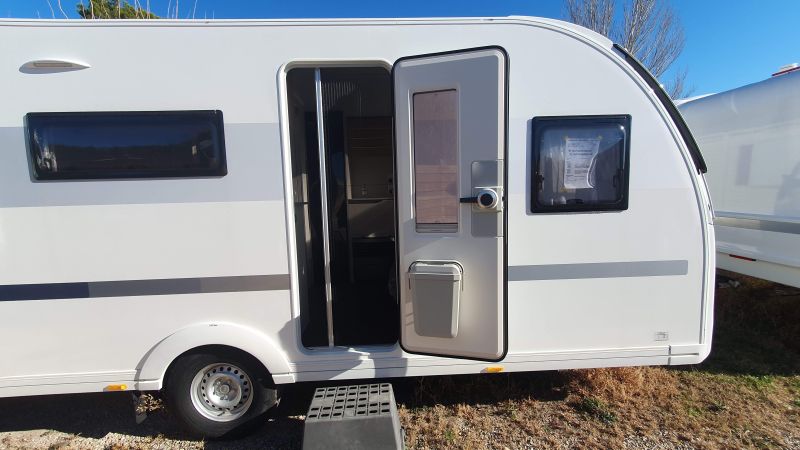En venta Adria ADORA 593 UP Blanco 2023 Barcelona foto 1