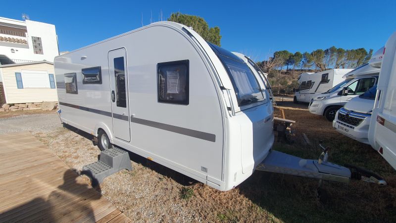 En venta Adria ADORA 593 UP Blanco 2023 Barcelona foto 2