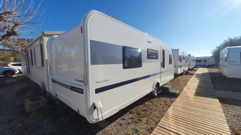 En venta Adria ADORA 593 UP Blanco 2023 Barcelona foto 3