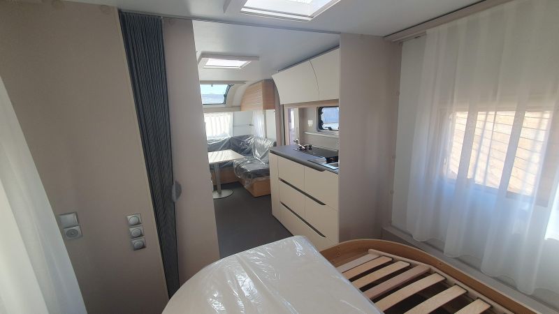 En venta Adria ADORA 593 UP Blanco 2023 Barcelona foto 17