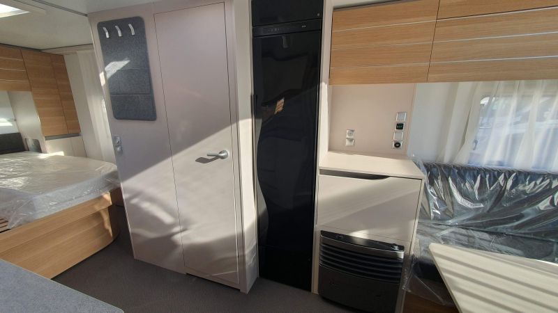 En venta Adria ADORA 593 UP Blanco 2023 Barcelona foto 21