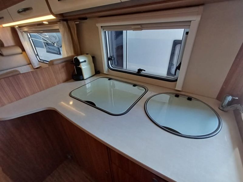 En venta Carado A461  Blanco 2016 Málaga foto 4