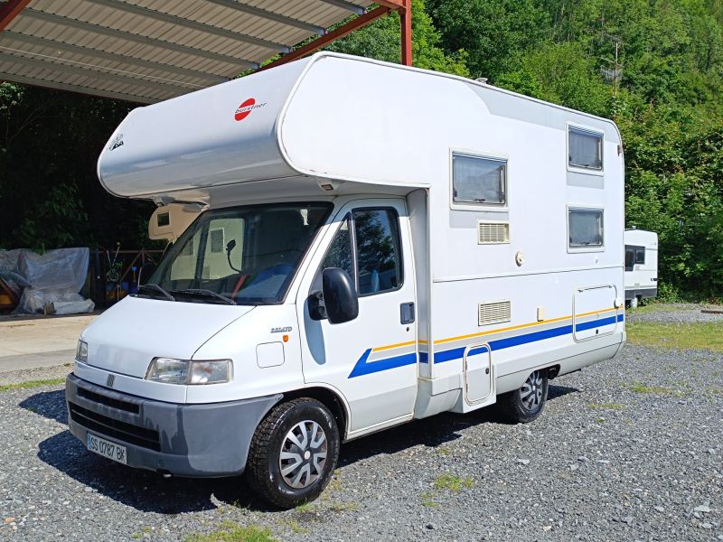 En venta Bürstner Bürstner A535-2 Active  Blanco 2000 Guipúzcoa foto 2