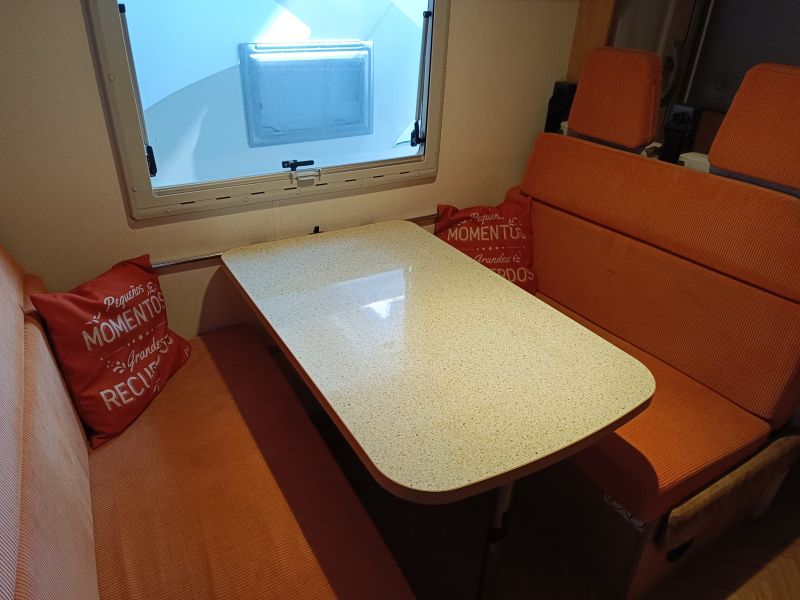 En venta Bürstner Bürstner A535-2 Active  Blanco 2000 Guipúzcoa foto 6