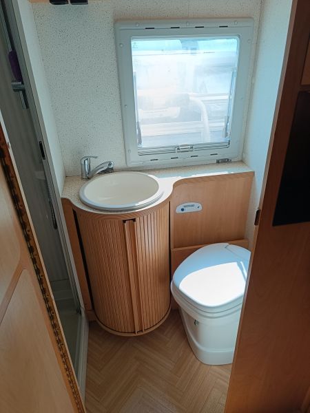 En venta Bürstner Bürstner A535-2 Active  Blanco 2000 Guipúzcoa foto 11