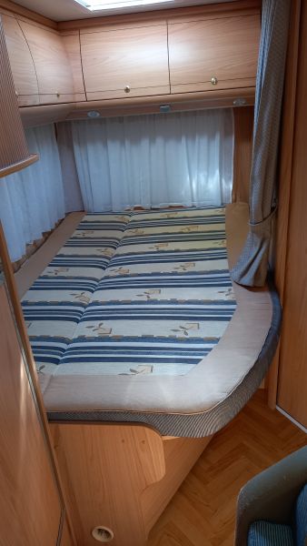 En venta Bürstner Solano T602 Blanco 2007 Madrid foto 5