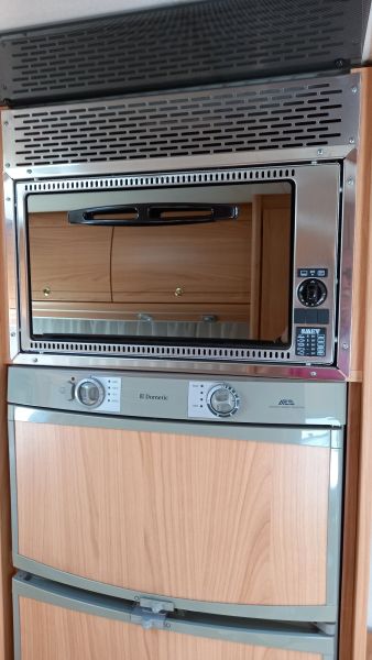 En venta Bürstner Solano T602 Blanco 2007 Madrid foto 13